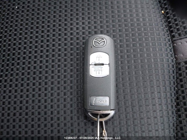 3MZBN1L70JM246504 Mazda pe