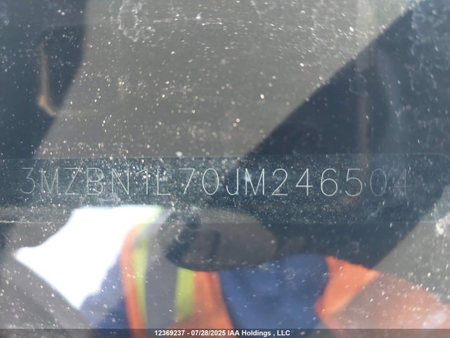 3MZBN1L70JM246504 Mazda pe