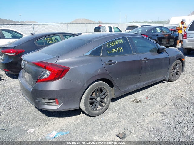 12388853 :رقم المزاد ، 2HGFC2E58JH044599 vin ، 2018 Honda Civic مزاد بيع
