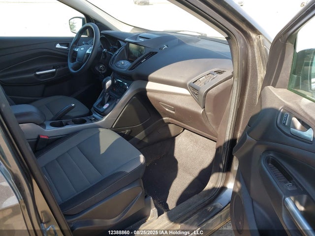 1FMCU9GX5FUB52961 Ford Escape