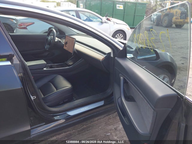 5YJ3E1EB1JF110816 Tesla MODEL 3