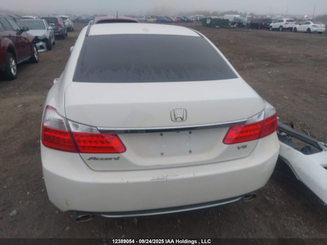 Honda j35y1 2014 1HGCR3F84EA801633 Image 16