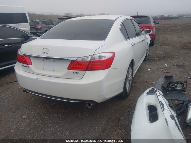 Honda j35y1 2014 1HGCR3F84EA801633 Image 4