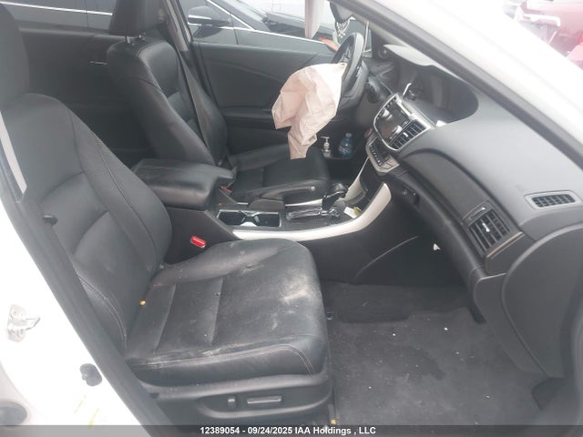 Honda j35y1 2014 1HGCR3F84EA801633 Image 5