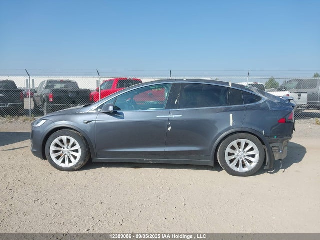 5YJXCBE28KF202598 Tesla MODEL X