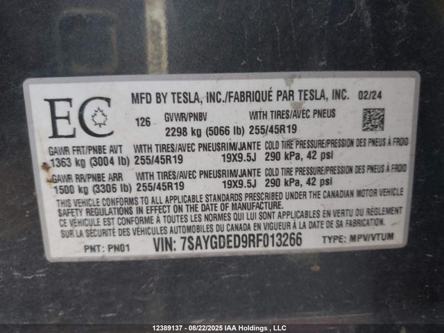 Tesla Model Y 2024 7SAYGDED9RF013266 Image 19
