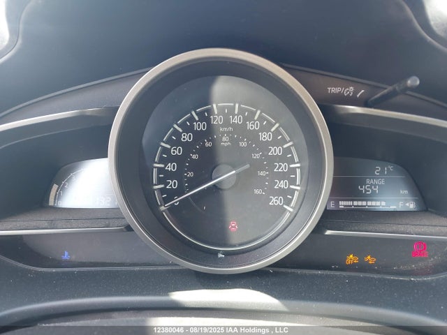 JM1BN1U71J1164084 Mazda pe