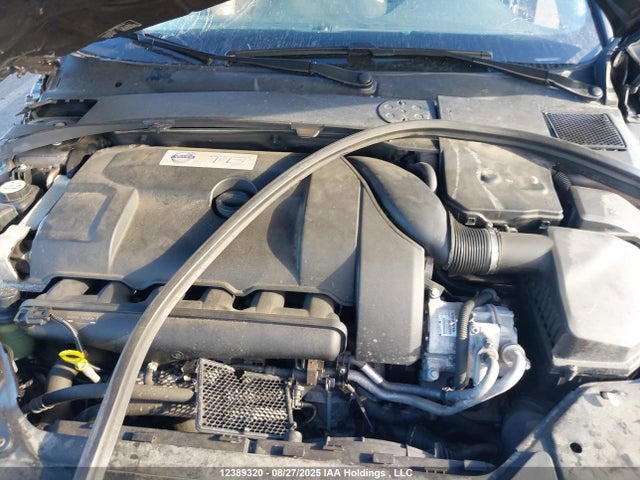 YV4902NM9F1224706 Volvo b6304t4