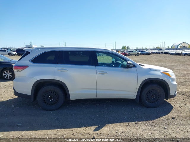 Toyota 2gr-fe 2014 5TDJKRFH2ES025678 Image 14
