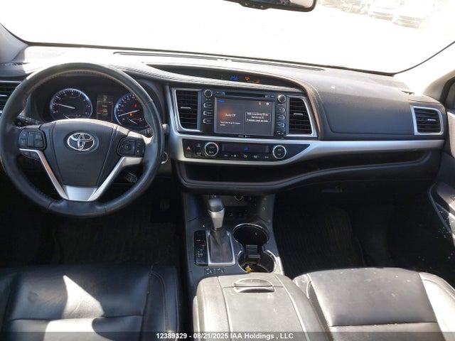 Toyota 2gr-fe 2014 5TDJKRFH2ES025678 Image 21