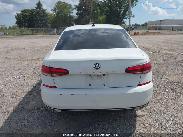 Volkswagen Passat 2021 1VWBA7A35MC013836 Image 17