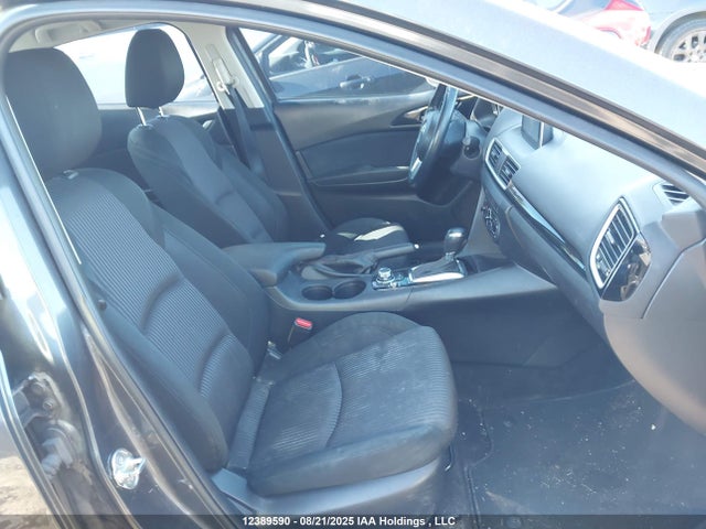 3MZBM1V76FM205088 Mazda pe