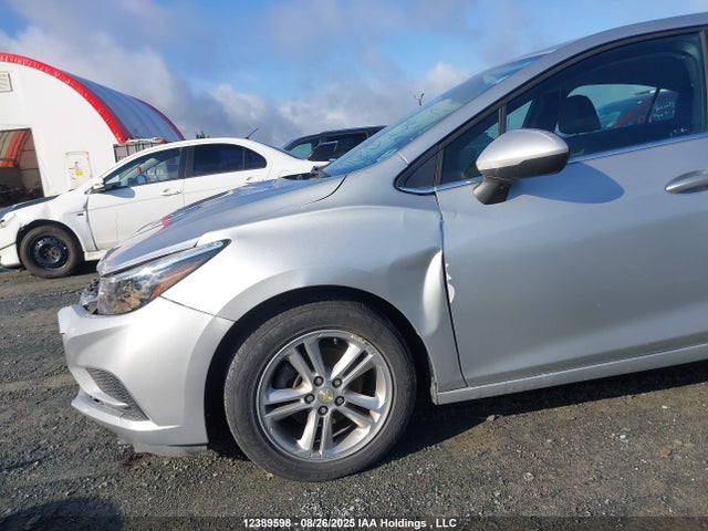 Chevrolet le2 -di: direct injection, vvt: variable valve timing, gen, alum 2018 1G1BE5SM2J7116292 Image 12