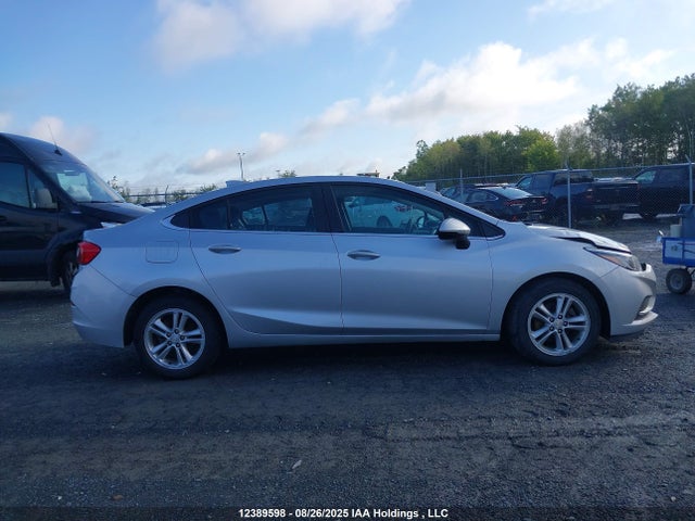 Chevrolet le2 -di: direct injection, vvt: variable valve timing, gen, alum 2018 1G1BE5SM2J7116292 Image 14