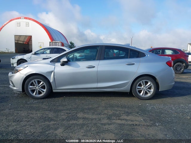 Chevrolet le2 -di: direct injection, vvt: variable valve timing, gen, alum 2018 1G1BE5SM2J7116292 Image 15