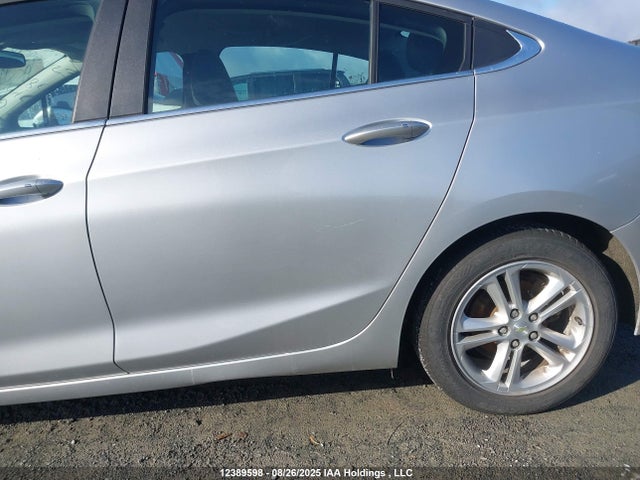 Chevrolet le2 -di: direct injection, vvt: variable valve timing, gen, alum 2018 1G1BE5SM2J7116292 Image 18