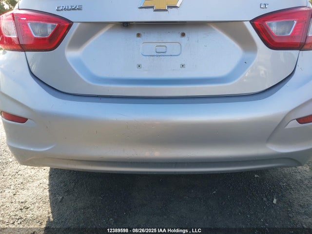Chevrolet le2 -di: direct injection, vvt: variable valve timing, gen, alum 2018 1G1BE5SM2J7116292 Image 20