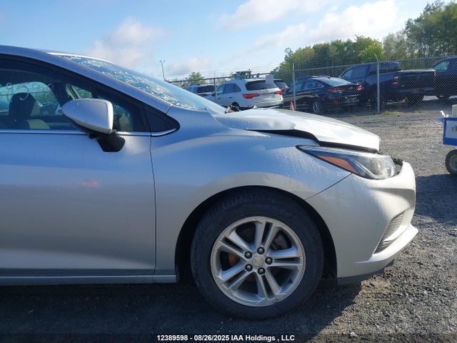 Chevrolet le2 -di: direct injection, vvt: variable valve timing, gen, alum 2018 1G1BE5SM2J7116292 Image 21