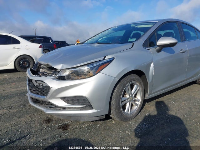 Chevrolet le2 -di: direct injection, vvt: variable valve timing, gen, alum 2018 1G1BE5SM2J7116292 Image 6
