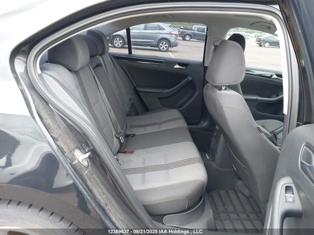 3VWB67AJ2HM330963 Volkswagen 1.4 tsi