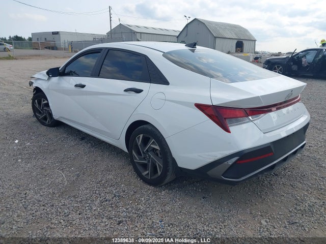 2024 Hyundai Elantra Preferred W/tech Package მანქანა იყიდება აუქციონზე, vin: KMHLM4DG4RU715879, აუქციონის ნომერი: 12389638