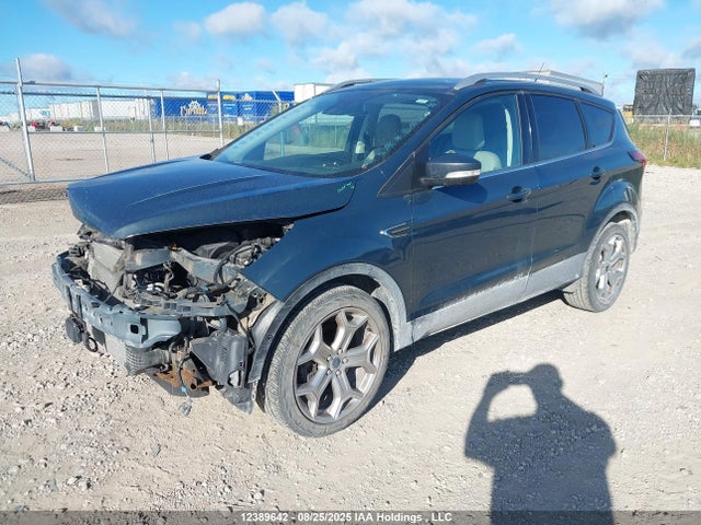 1FMCU9J98KUB37925 Ford Escape