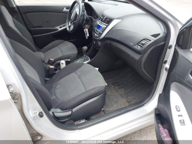 KMHCT5AE3EU195454 Hyundai ACCENT GL