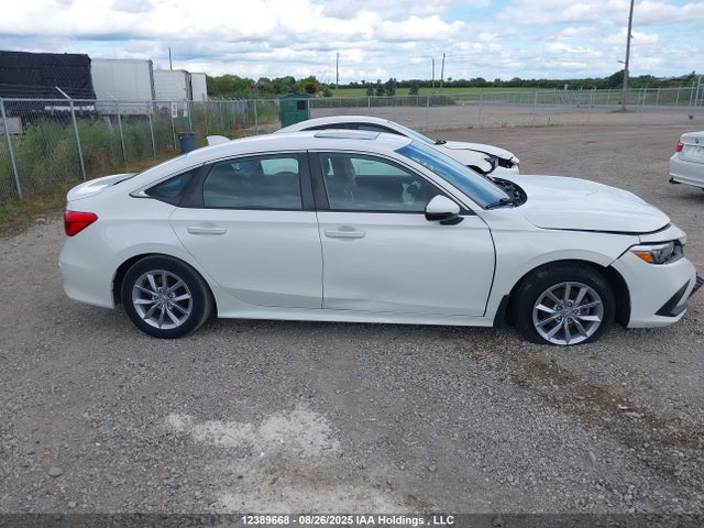 Honda Civic 2022 2HGFE2F30NH111855 Image 13