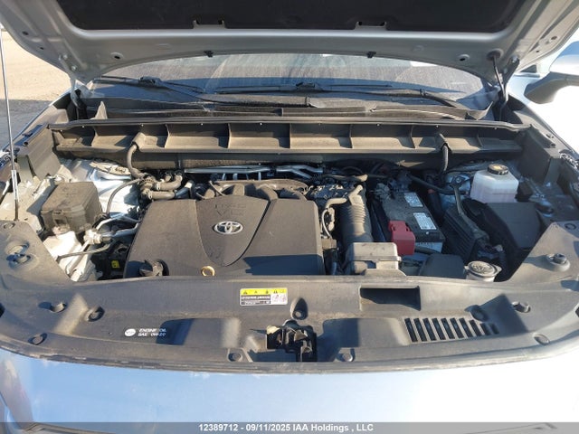 5TDGZRBH2NS563017 Toyota 2gr-fks