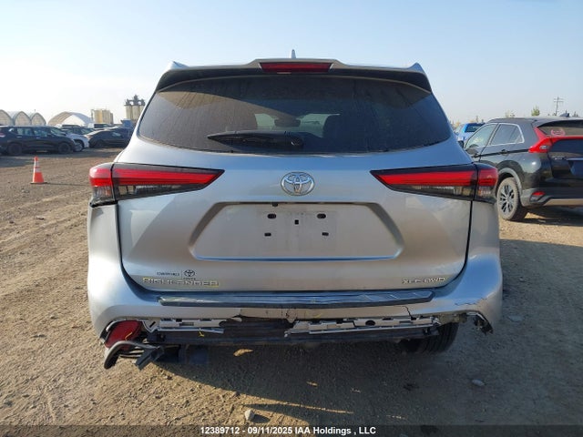 5TDGZRBH2NS563017 Toyota 2gr-fks