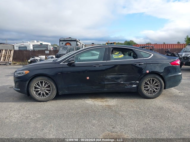 Продаж на аукціоні авто 2019 Ford Fusion Hybrid Hybrid, vin: 3FA6P0MU2KR155421, номер лоту: 12389740