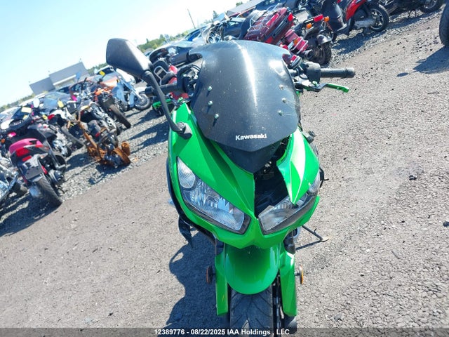 JKAZXCM13GA008860 Kawasaki 2016