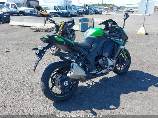 JKAZXCM13GA008860 Kawasaki 2016