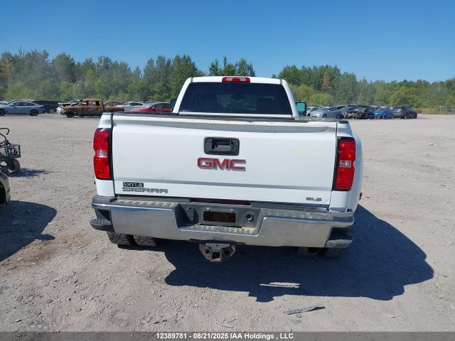 1GT52WCGXJZ119957 GMC Sierra K3500 Sle