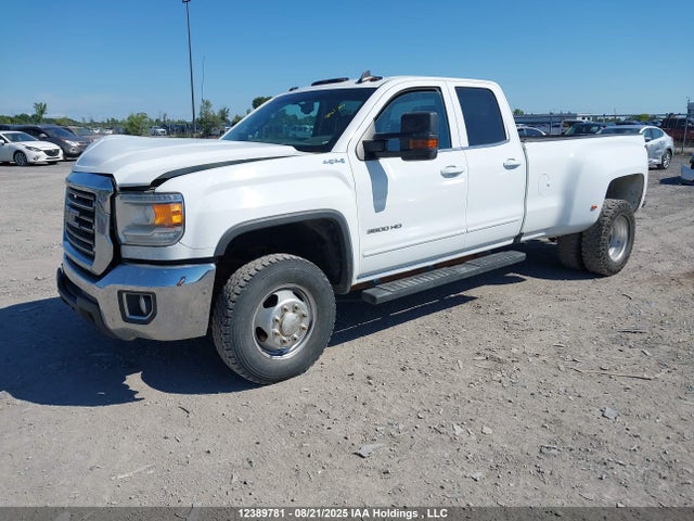 1GT52WCGXJZ119957 GMC Sierra K3500 Sle