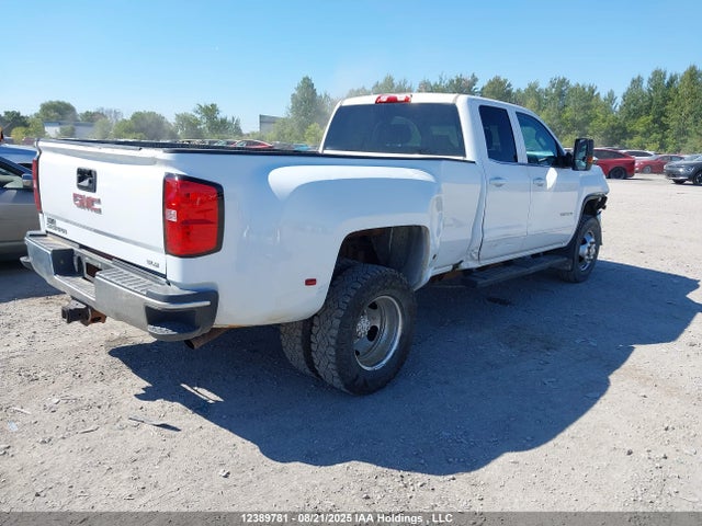 1GT52WCGXJZ119957 GMC Sierra K3500 Sle