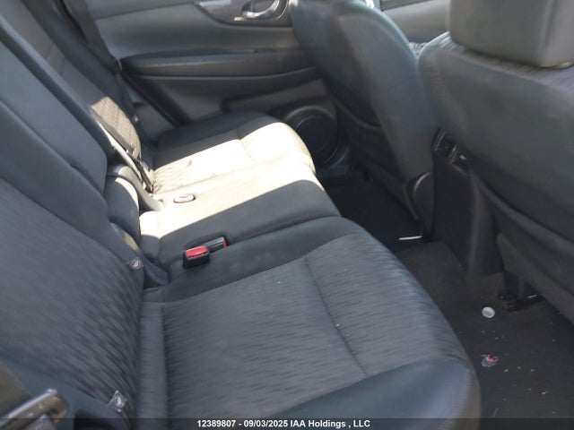 5N1AT2MV3JC723074 Nissan Rogue