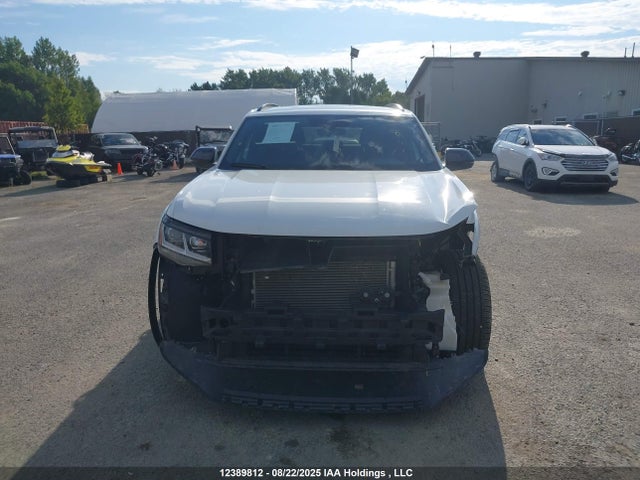 1V2SE2CA4PC200817 Volkswagen 3.6 fsi