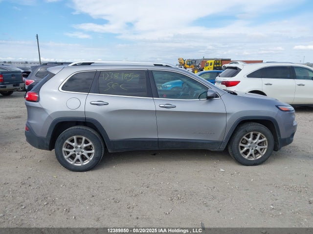 1C4PJMCB4EW323066 Jeep Cherokee