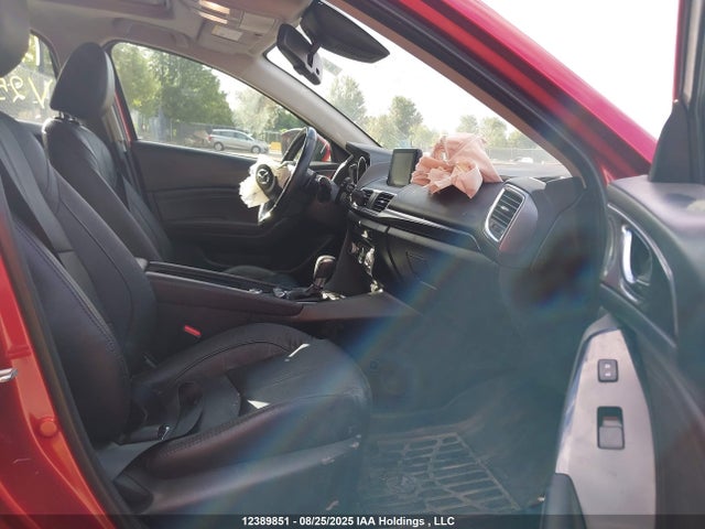3MZBN1M3XJM254122 Mazda py