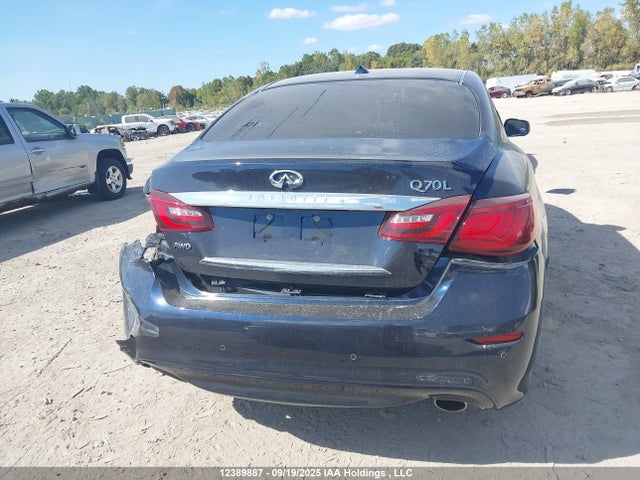 JN1AY1PR5FM180250 Infiniti 2015