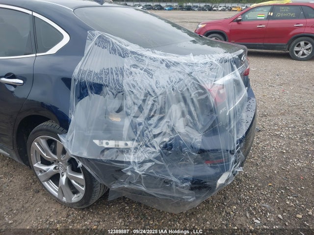JN1AY1PR5FM180250 Infiniti 2015