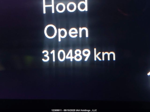2C4RC1GG8HR591347 Chrysler 2017