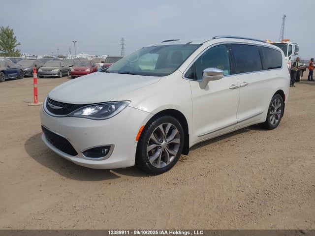 2C4RC1GG8HR591347 Chrysler 2017