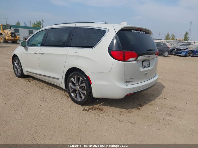 2C4RC1GG8HR591347 Chrysler 2017