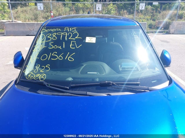 KNDJ33A10M7015616 KIA Soul