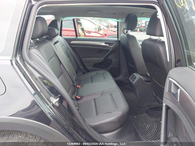 3VWH17AU8KM521331 Volkswagen GOLF ALLTRACK