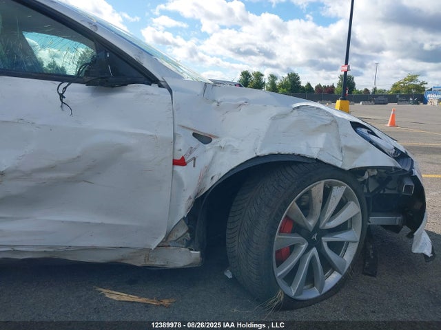 5YJ3E1EC5PF710353 Tesla MODEL 3