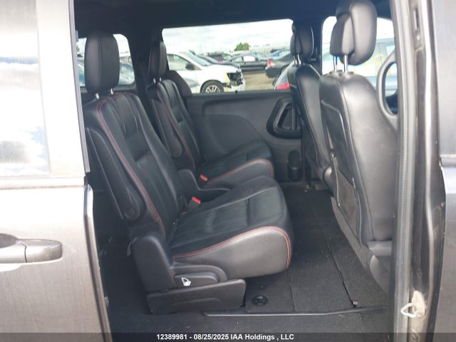 2C4RDGEG0KR637571 Dodge Grand Caravan