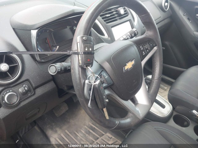 Chevrolet LUV 2015 3GNCJLSB1FL207591 Image 11